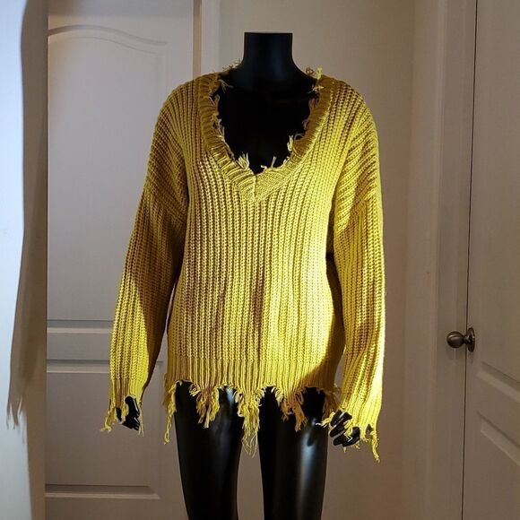 NWT LOVE TREE V-NECKLINE WOMEN"S SWEATER - Picture 6 of 16